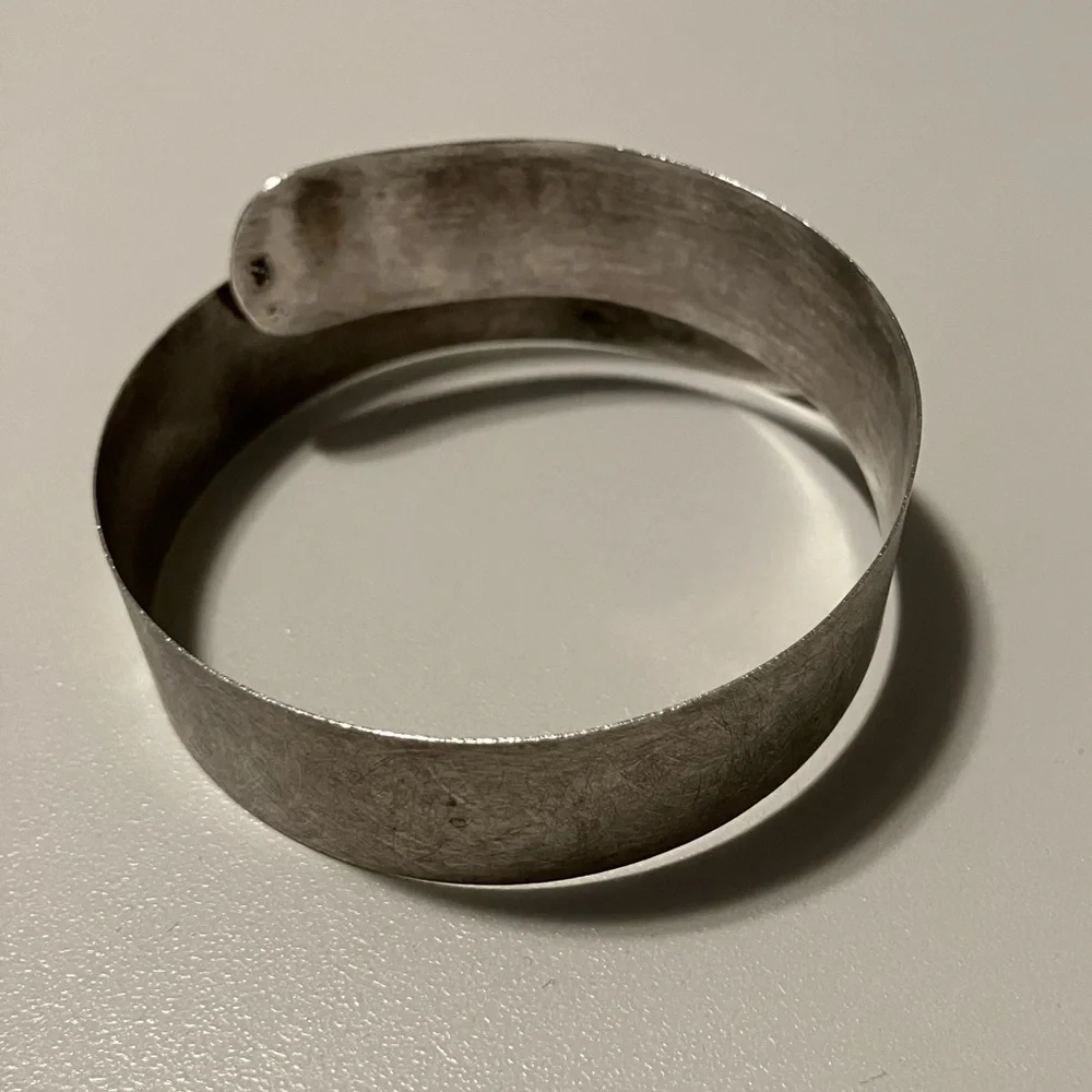 Brushed Vintage Sterling Silver Bracelet - Picture 3 of 11